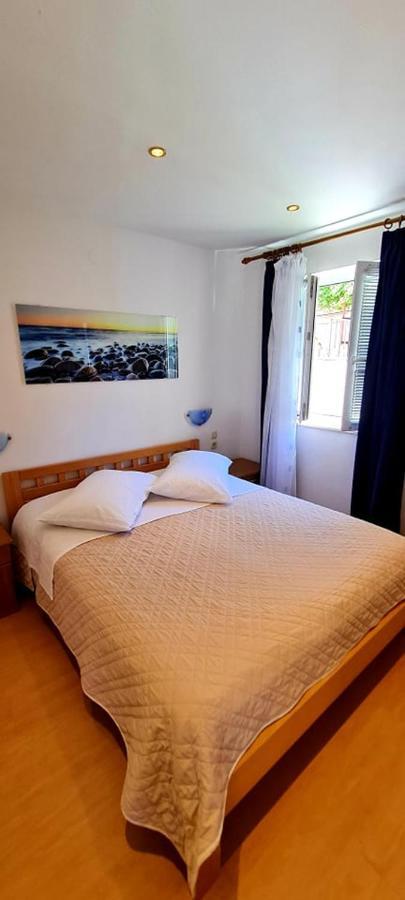 Bed & Breakfast Dionis Vis Luaran gambar