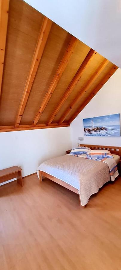 Bed & Breakfast Dionis Vis Luaran gambar
